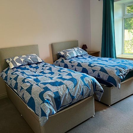 Self-Contained Ensuite Double Or Twin Bedroom In Pentir Bangor  Extérieur photo